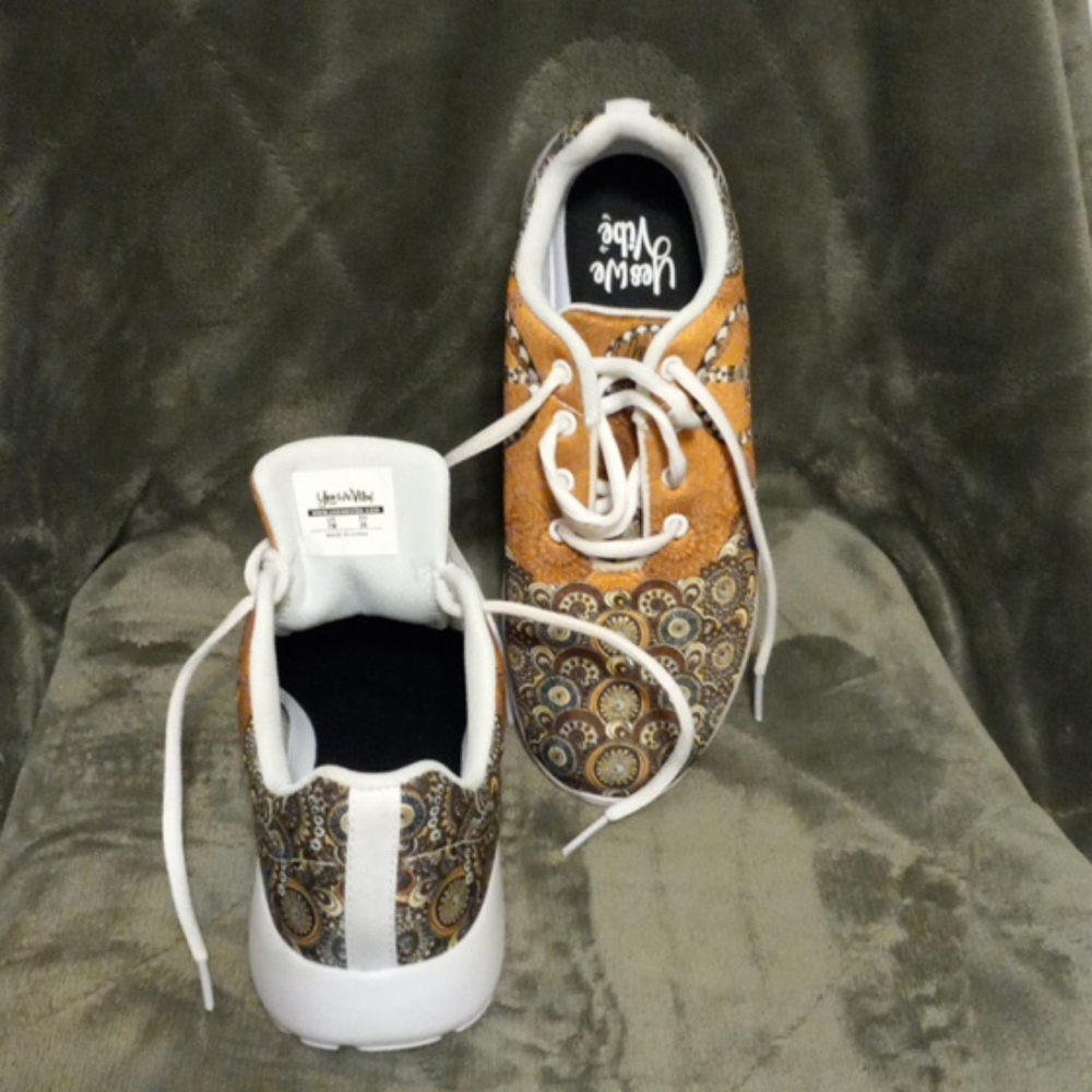 Yes We Vibe Sneakers